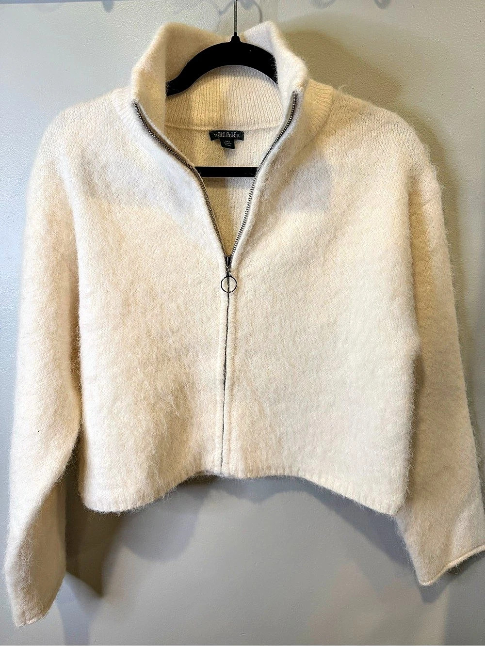 Wild Fable Cream Full-Zip Cropped Sweater Fuzzy Soft Textured Knit Winter Fashio